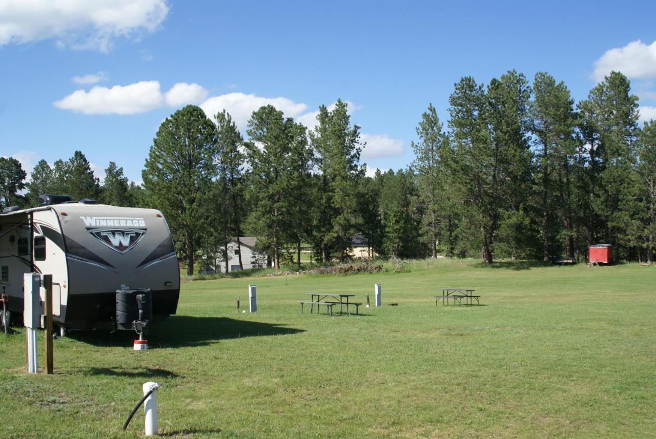 Eagle'S Landing Lodge Custer Bagian luar foto